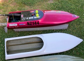 RAZOR MONO HULL