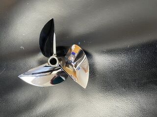 Vietnam 3 Blade Prop  AL 1/3 + 5